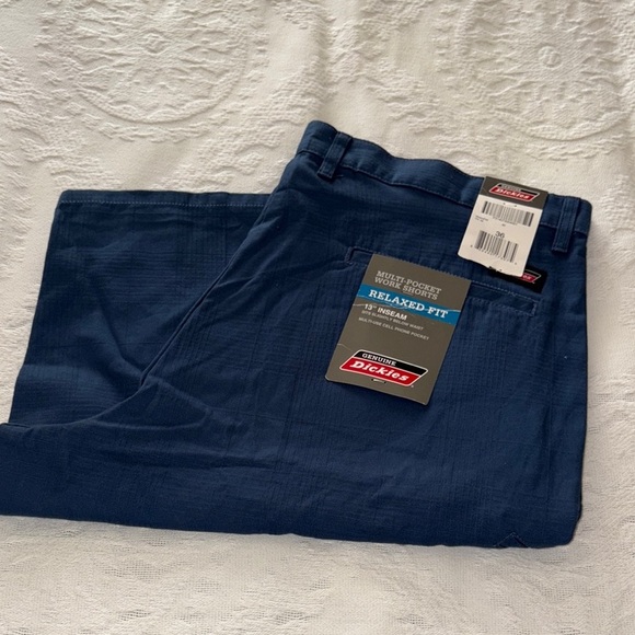 BNWT Men's Navy Work Shorts by Dickies - Picture 9 of 9